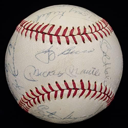 1961 WSC Yankees Baseball Csapat Aláírt (24 szigma) Mickey Mantle & Roger Maris PSA - Dedikált Baseball