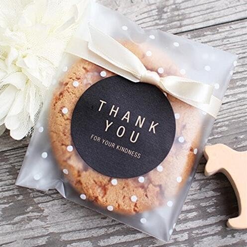 YunKo 200PACK Öntapadó Cookie Celofán Csomagokat Kezelni Táskák Címkék Édesség Süti, Csoki, Kis Valentin Ajándék szatyor (Fehér Pöttyös,4x4inch)