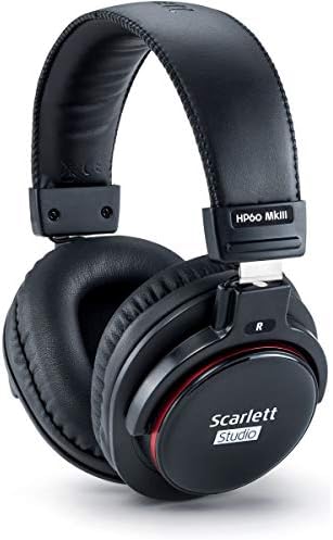 Focusrite Scarlett Solo Studio 3. Generációs USB Audio Interface Csomag Boom Állvány, XLR Kábel, valamint Pop Szűrő (4 Elem)