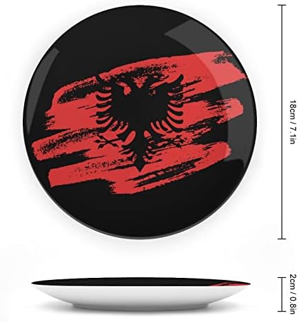 Vinage albán Zászló Vicces porcelán Díszítő Tányér Kerek Kerámia lapok Kézműves Display Állvány Home Office Fali Dekoráció