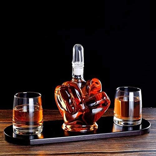 Bor Derítő Whiskys Üveget Beállítja a Középső Ujj Újdonság Whiskys Üveget, 2 Pohár ivópohár, Valamint Fából készült alappal,1000 Ml-es