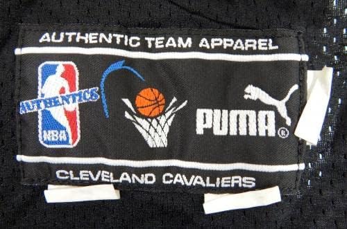 1999-00 Cleveland Cavaliers Pete Chilcutt 32 Játékban Használt Fekete Jersey Wilt Zenekar - NBA Játék Használt