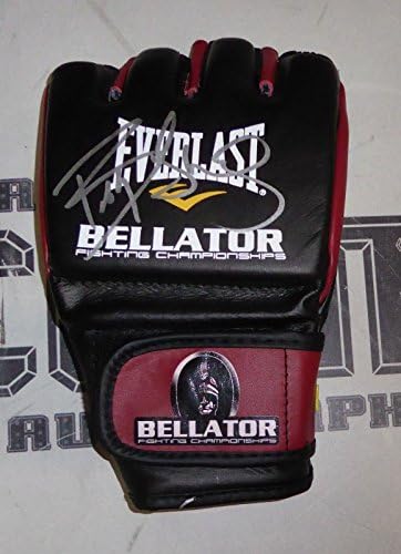 Bobby Lashley Aláírt Hivatalos Bellator MMA Kesztyű PSA/DNS-COA WWE TINA Autogram - Dedikált Birkózás Köntös, ládákkal, Övek